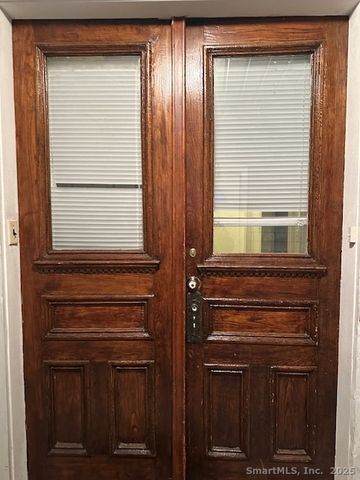 54 James Street James Street 1, Bridgeport, CT 06604