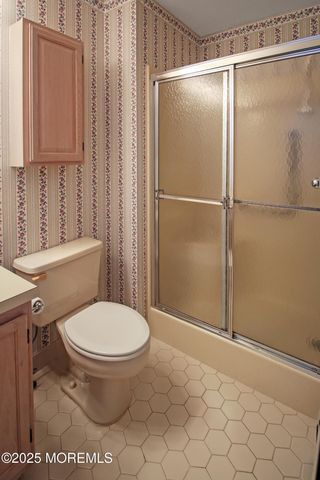 71 Morning Glory Lane, Whiting, NJ 08759