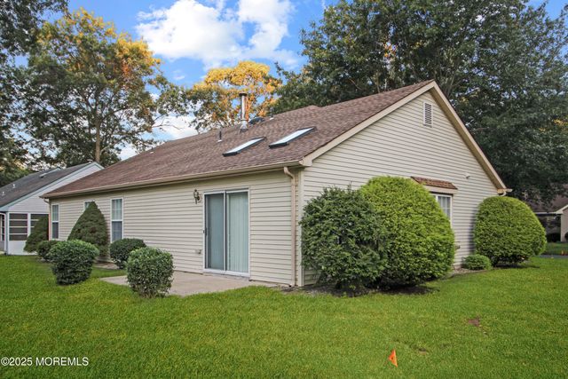 71 Morning Glory Lane, Whiting, NJ 08759