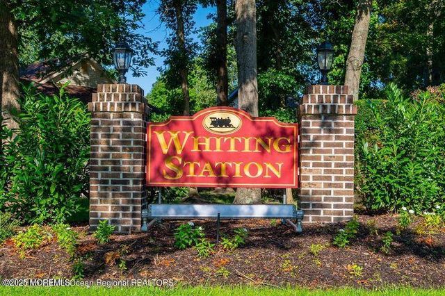 71 Morning Glory Lane, Whiting, NJ 08759