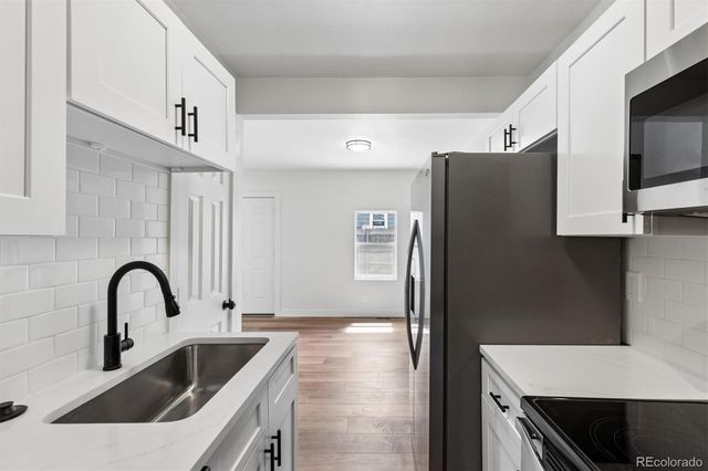1285 S Irving Street, Denver, CO 80219
