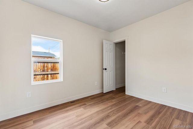 1285 S Irving Street, Denver, CO 80219