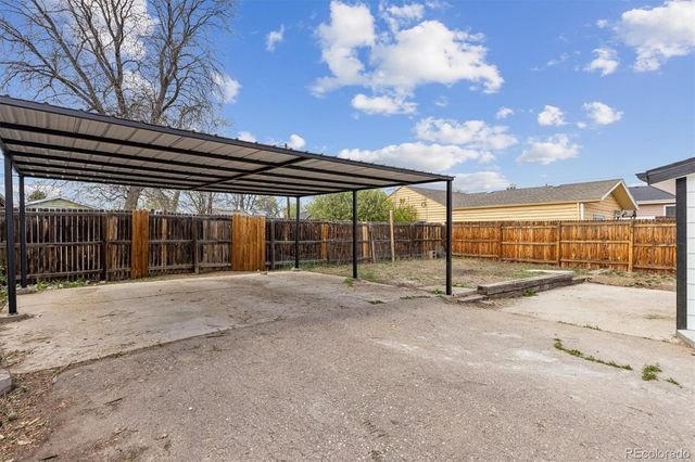 1285 S Irving Street, Denver, CO 80219