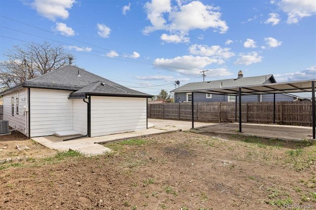1285 S Irving Street, Denver, CO 80219