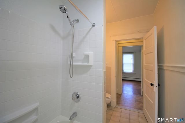 19 Nesbit Avenue 3rd Floor, West Hartford, CT 06119