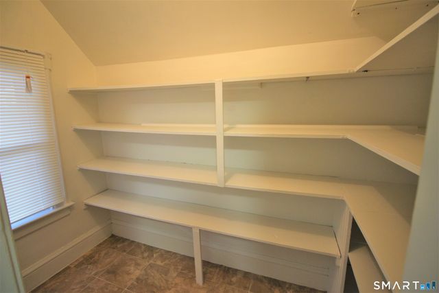 19 Nesbit Avenue 3rd Floor, West Hartford, CT 06119
