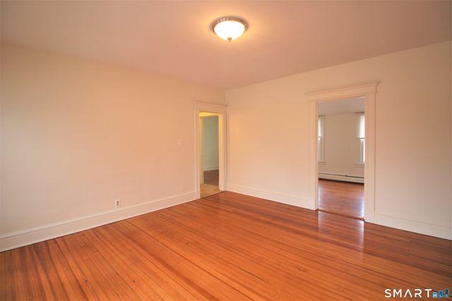 19 Nesbit Avenue 3rd Floor, West Hartford, CT 06119