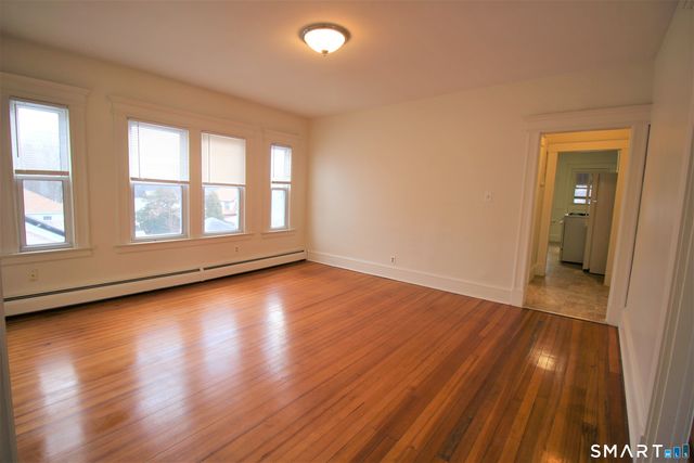 19 Nesbit Avenue 3rd Floor, West Hartford, CT 06119