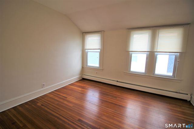 19 Nesbit Avenue 3rd Floor, West Hartford, CT 06119
