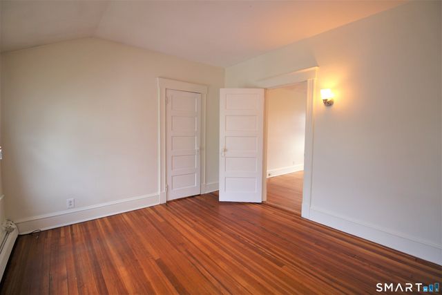 19 Nesbit Avenue 3rd Floor, West Hartford, CT 06119