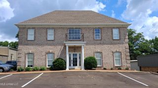 1074 Thousand Oaks Drive, Hernando, MS 38632