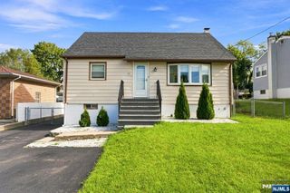 13 Kovach Street, Franklin, NJ 07416