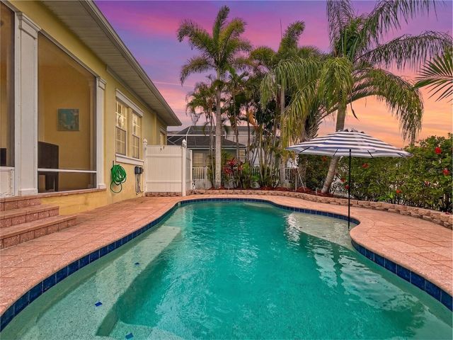 432 ISLEBAY DRIVE, Apollo Beach, FL 33572