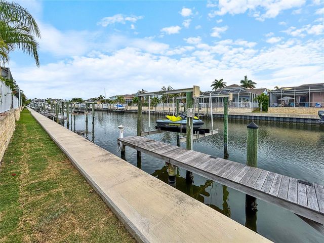 432 ISLEBAY DRIVE, Apollo Beach, FL 33572