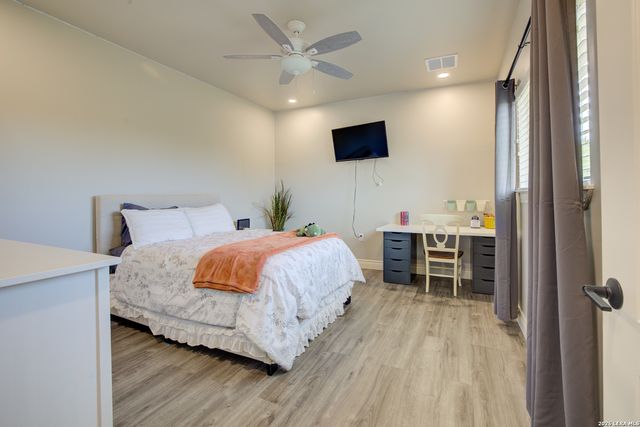 750 Cambridge, New Braunfels, TX 78132