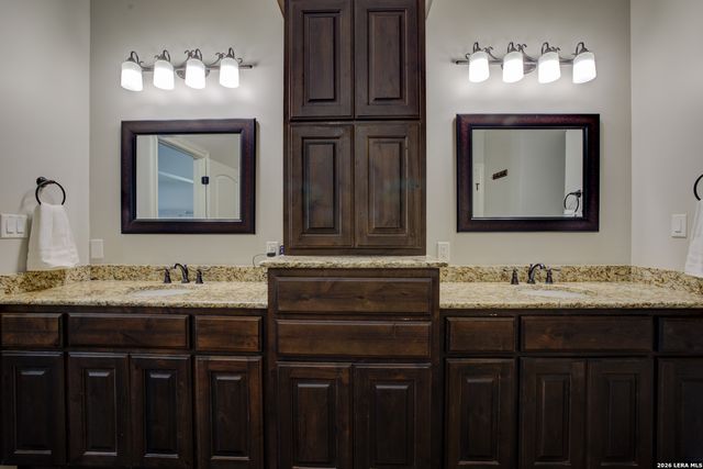 750 Cambridge, New Braunfels, TX 78132