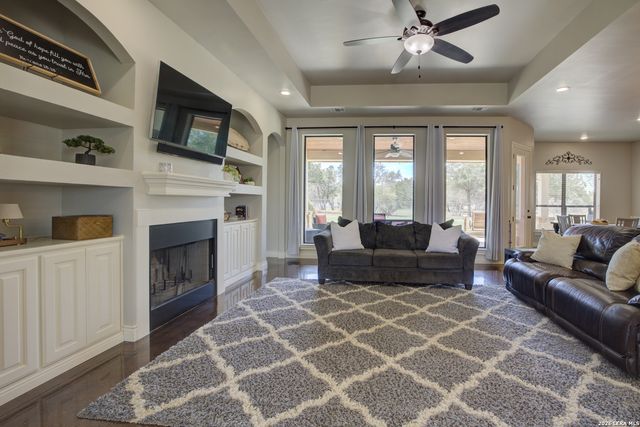 750 Cambridge, New Braunfels, TX 78132