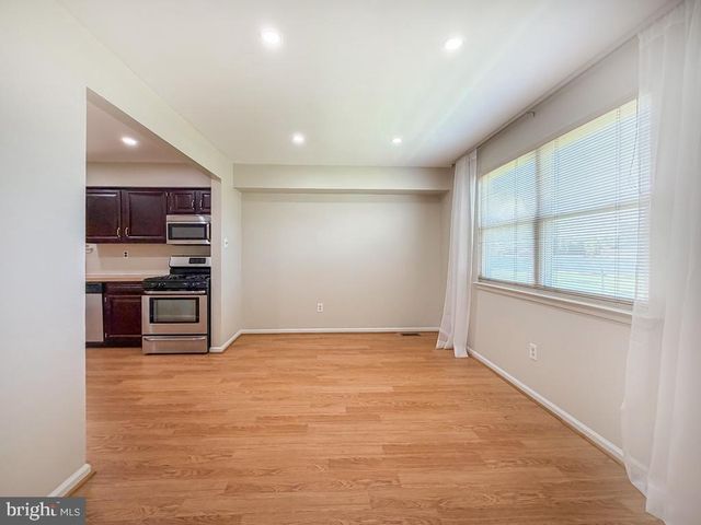 75 DAWSON RD, Langhorne, PA 19047