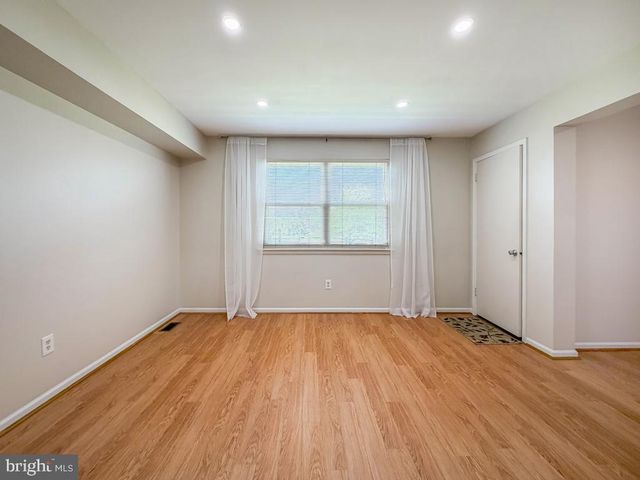 75 DAWSON RD, Langhorne, PA 19047