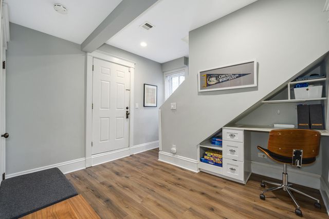 2216-CH N Magnolia Avenue, Chicago, IL 60614