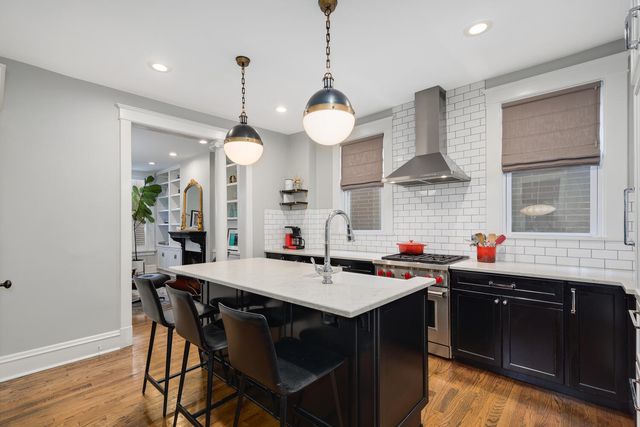 2216-CH N Magnolia Avenue, Chicago, IL 60614