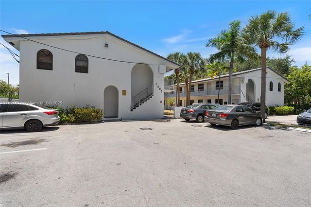 1350 NE 5th Ter 6, Fort Lauderdale, FL 33304