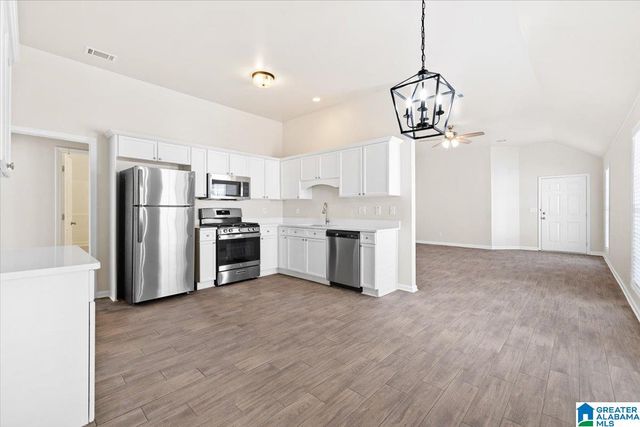 269 VILLAGE DRIVE, Calera, AL 35040