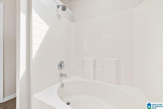 269 VILLAGE DRIVE, Calera, AL 35040