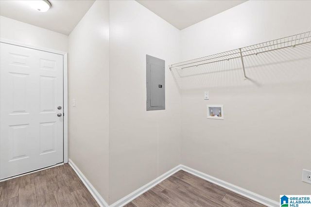 269 VILLAGE DRIVE, Calera, AL 35040