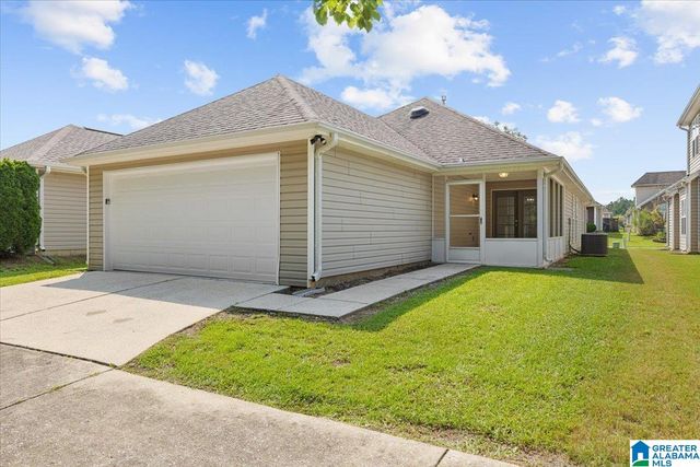 269 VILLAGE DRIVE, Calera, AL 35040