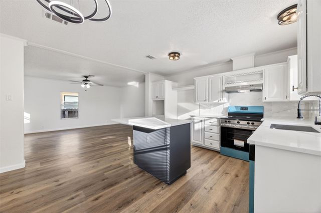 11722 Greenglen Drive, Houston, TX 77044