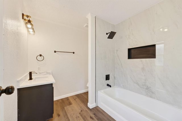 11722 Greenglen Drive, Houston, TX 77044