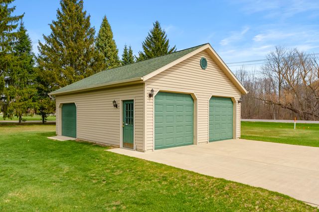 23840 M 40, Bloomingdale Twp, MI 49055