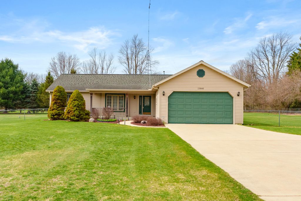 23840 M 40, Bloomingdale Twp, MI 49055