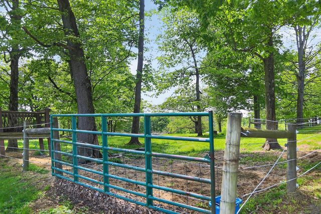 23783 Caves Road, Gambier, OH 43022