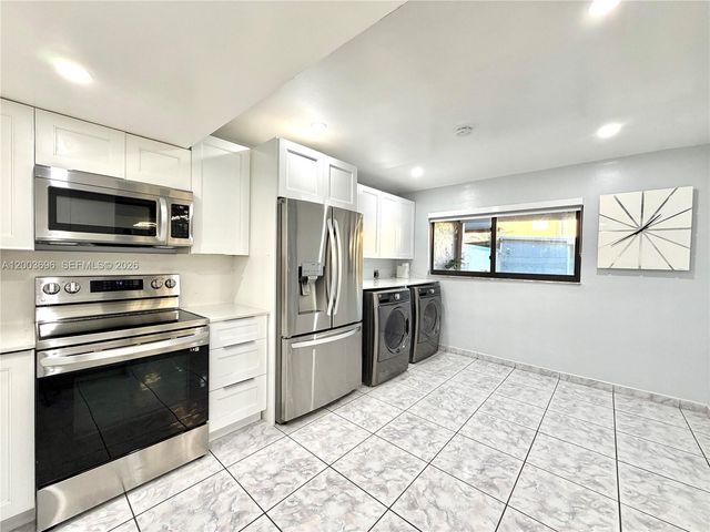 8155 W 9th Ct, Hialeah, FL 33014