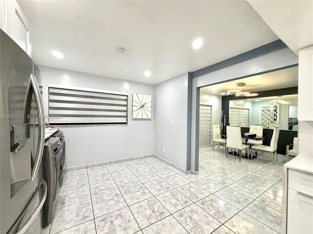 8155 W 9th Ct, Hialeah, FL 33014