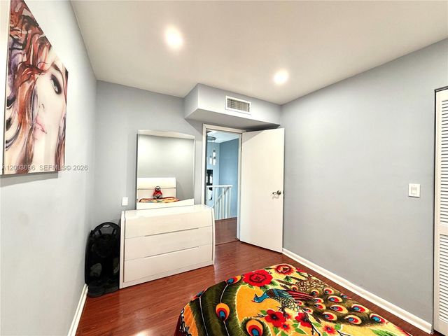 8155 W 9th Ct, Hialeah, FL 33014