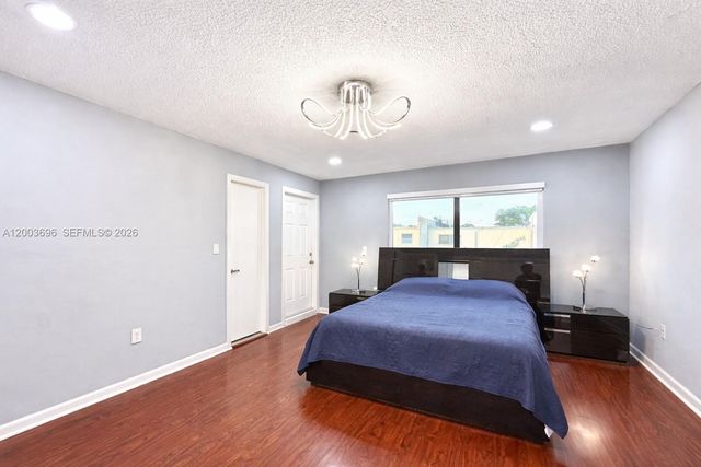 8155 W 9th Ct, Hialeah, FL 33014