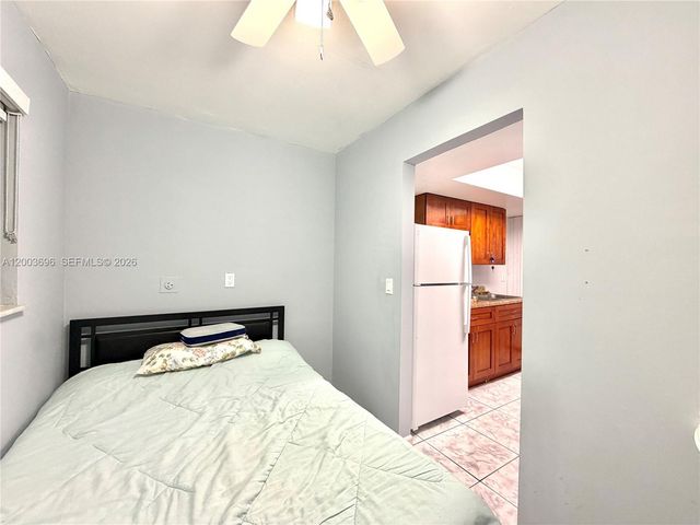 8155 W 9th Ct, Hialeah, FL 33014