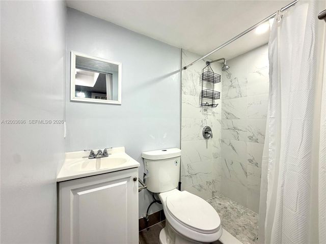 8155 W 9th Ct, Hialeah, FL 33014