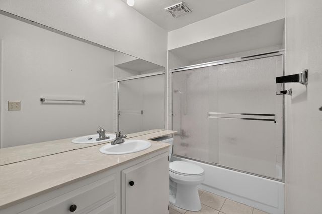 6732 Cumberland Pl, Stockton, CA 95219