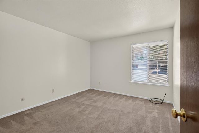 6732 Cumberland Pl, Stockton, CA 95219