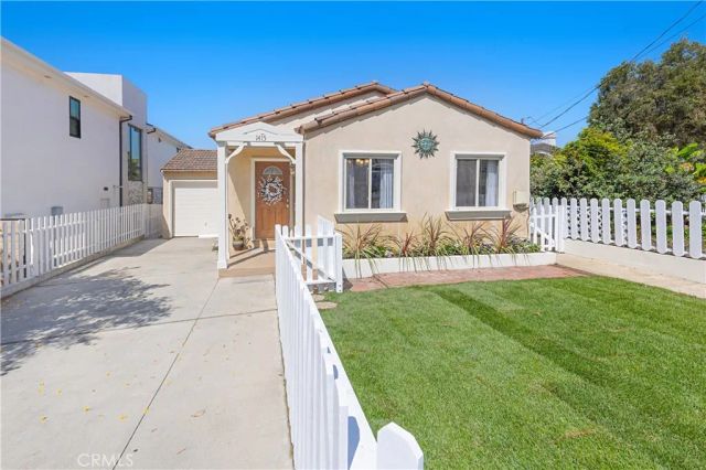 1415 Corona Street, Hermosa Beach, CA 90254