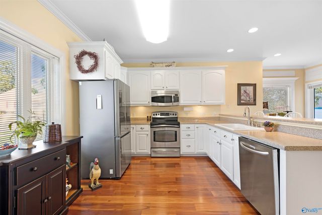 5892 Bay Hill Drive, Athens, AL 35611