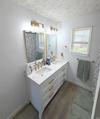 528 J Street, Bedford, IN 47421