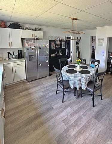 528 J Street, Bedford, IN 47421