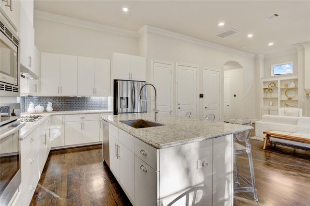 1701 Wrenwood Lakes, Houston, TX 77043