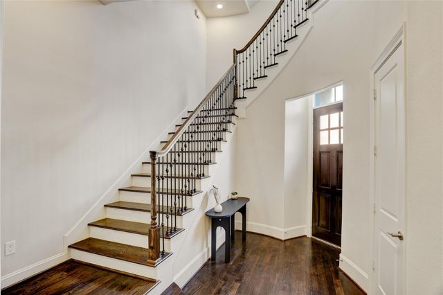 1701 Wrenwood Lakes, Houston, TX 77043