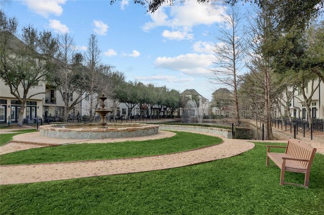 1701 Wrenwood Lakes, Houston, TX 77043